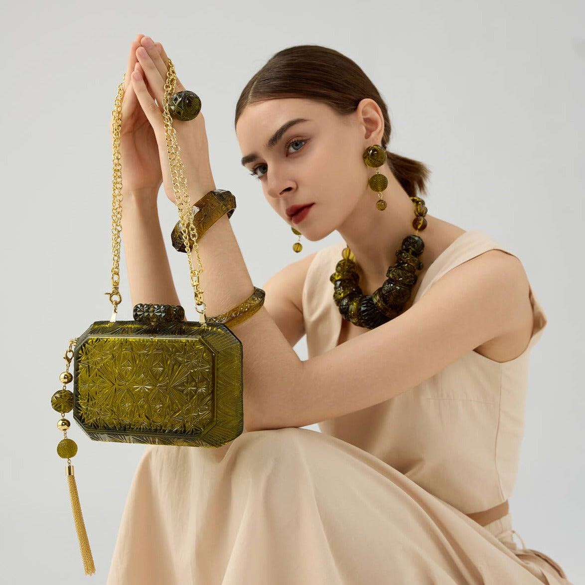 NEW IN Wide Octagon Clutch Olive