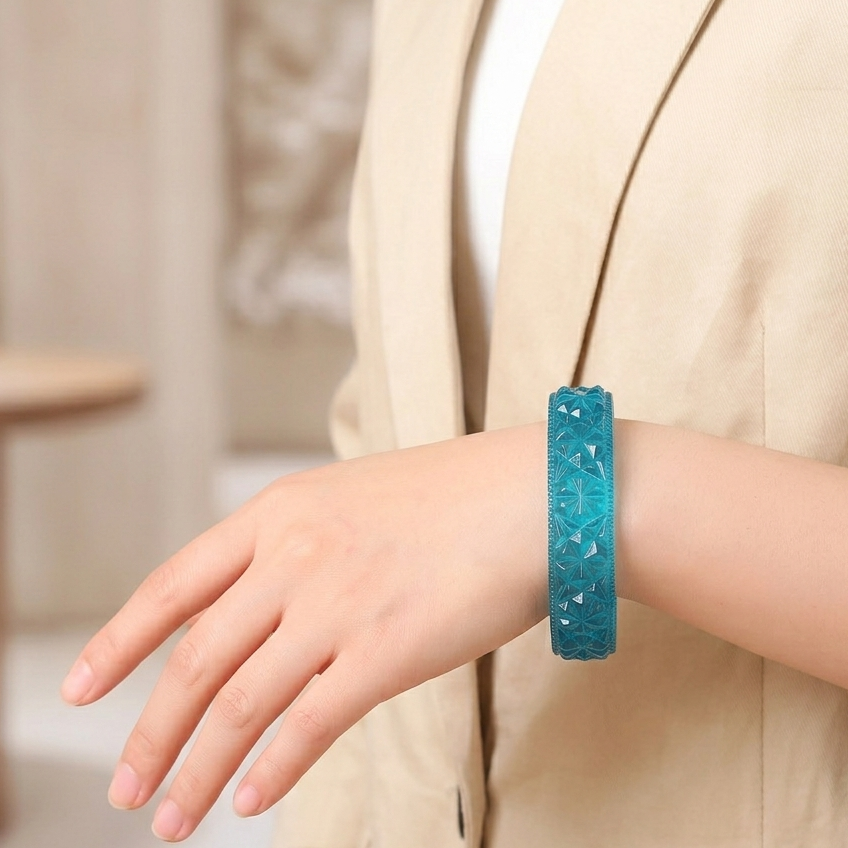 [MADE-TO-ORDER] Faceted Bangle Aqua