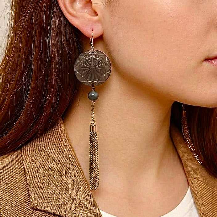 [FINAL SALE 40% OFF] Long Tassel Disc Earrings Grey