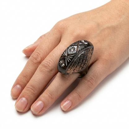 Etched Oval Ring Dark Grey
