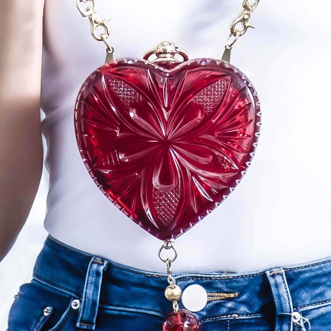 [MADE-TO-ORDER] Amour Heart Clutch Burgundy
